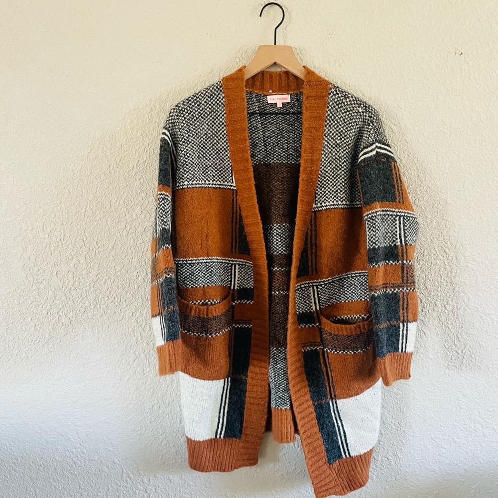 Re:named Brown Grey Cream Plaid Sweater